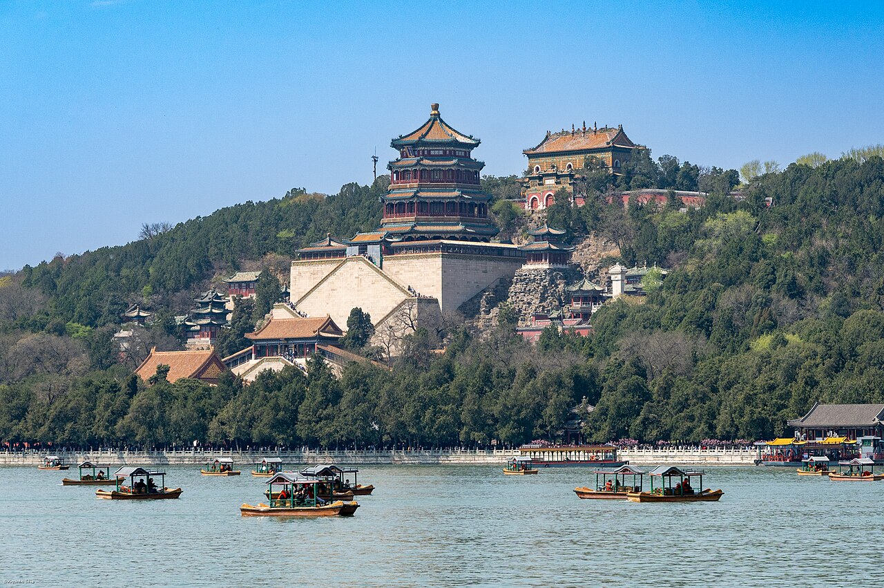 القصر الصيفي (Summer Palace)