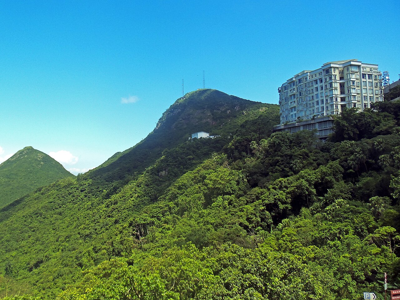 قمة فيكتوريا (Victoria Peak)