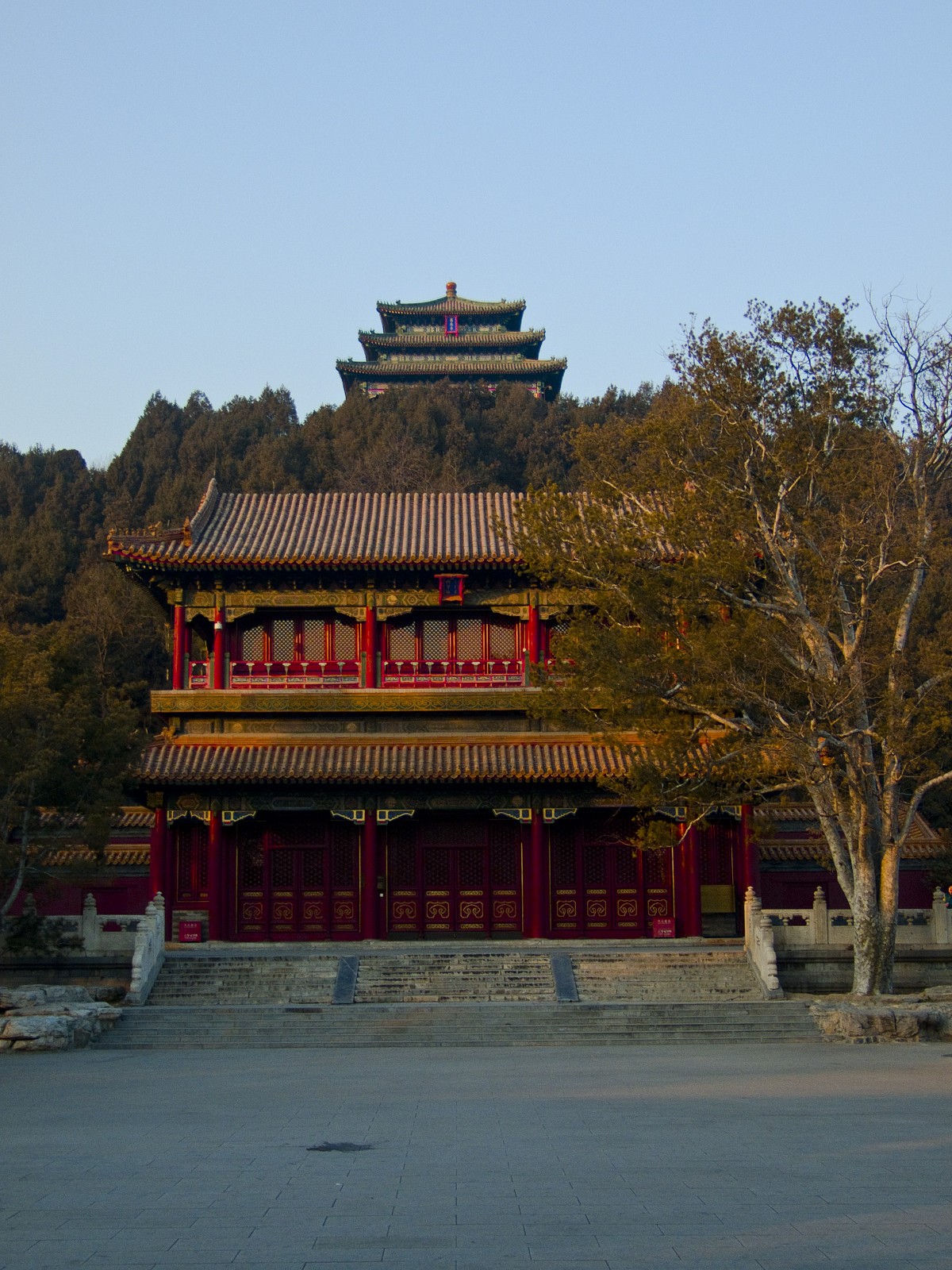 حديقة جينغشان (Jingshan Park)